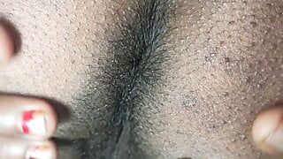 real desi indian lady showing her big boobs and pussy