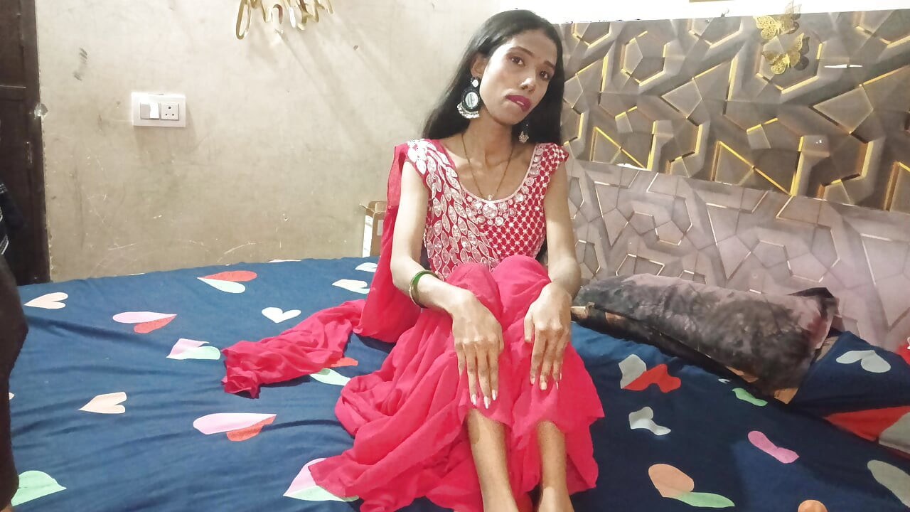 Muje chudne jada chusne me maja ata hai koi hai jo apna mota lund chushany