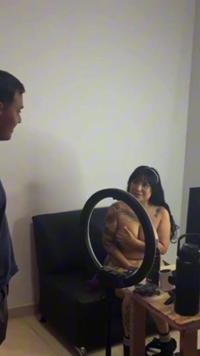 Epico momento da "Scoperto che la mia sorellastra è un modello di webcam e scopiamo per non dire niente"