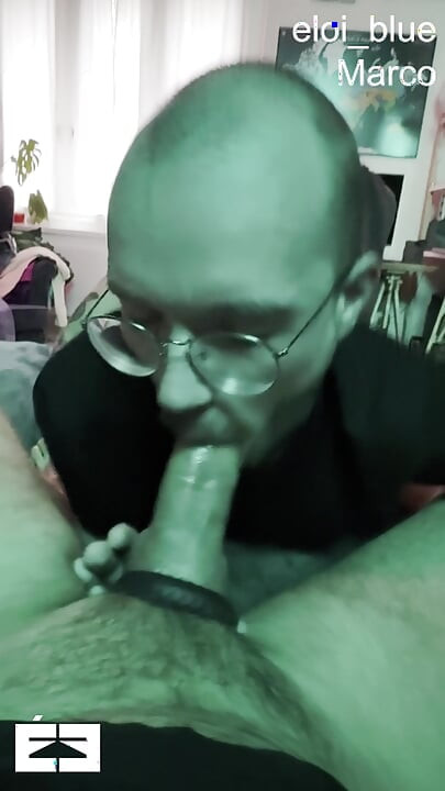 Daddy's regular visit - oral service and feet play
