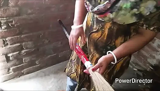 Köylü götlü üvey desi teyze sikişiyor