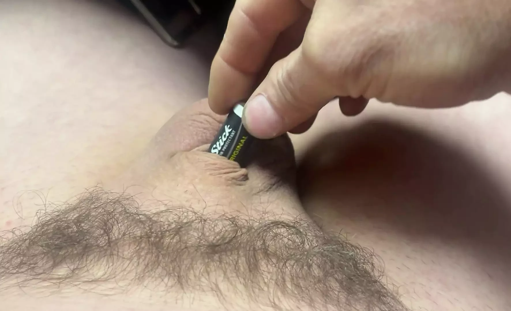 マイクロペニス用のチャップスティックが必要です | xHamster
