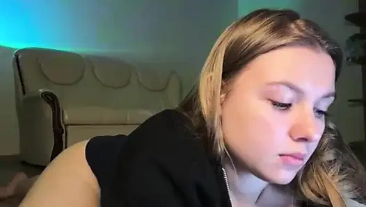 Fingering tight pussy with jucielussie