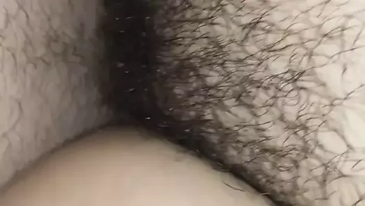 Girlfriend tells me to fill her with cum during sex