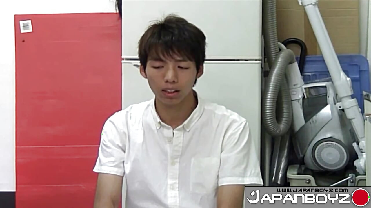 Hot Teen Ryo Demonstrates His Technique For Jerking His Horny Dick