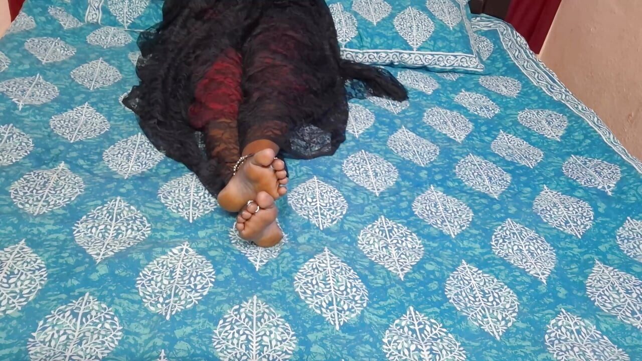Indian Stepmom Seduces Boy for Sex Pleasure