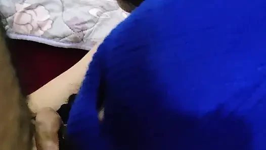 Suudi orospu, kocasını herkesle aldatıyor çünkü penis ve sevişmeyi seviyor