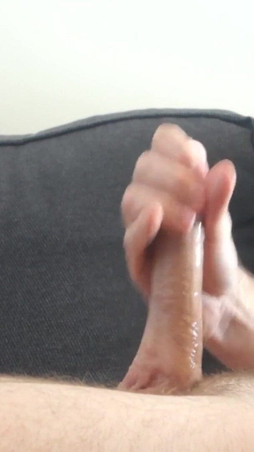 Enjoying an Automatic Male Masturbator until cumshot | Clip 1