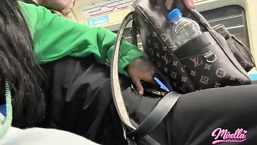 She Can't Stand to See the Volume Marking and Sucked Me Inside the São Paulo Subway
