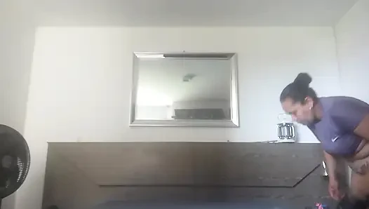 MILF ends up masturbating her big juicy pussy while alone at home