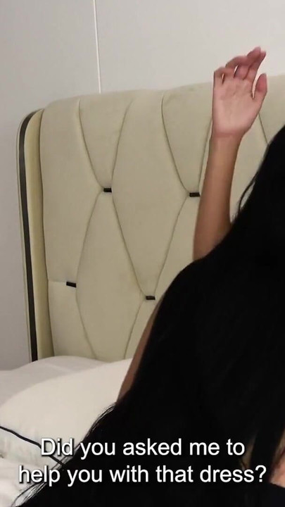 ลูกพี่ลูกน้องสาวละตินหัวนมใหญ่เย็ดกันจนสั่น | คลิป 1