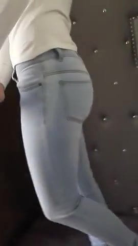 Milf in tight Jeans 4