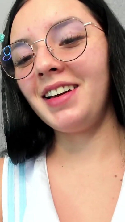 Must-see moment from "Hey papi puedo ser tu putita personal virtual? Me encanta disfrazarme como una chica inocente y putona"