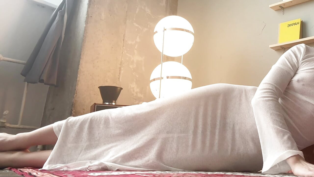 Kaki panjang yoga di rumah