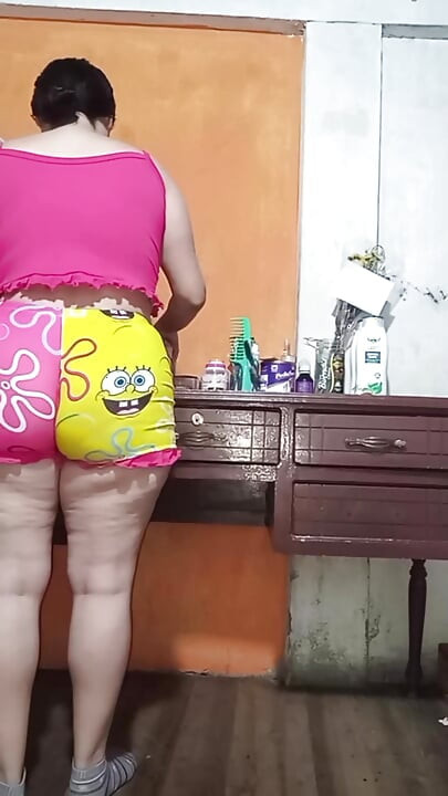 My Stepmother's Whore Seduces Me and Follows Me