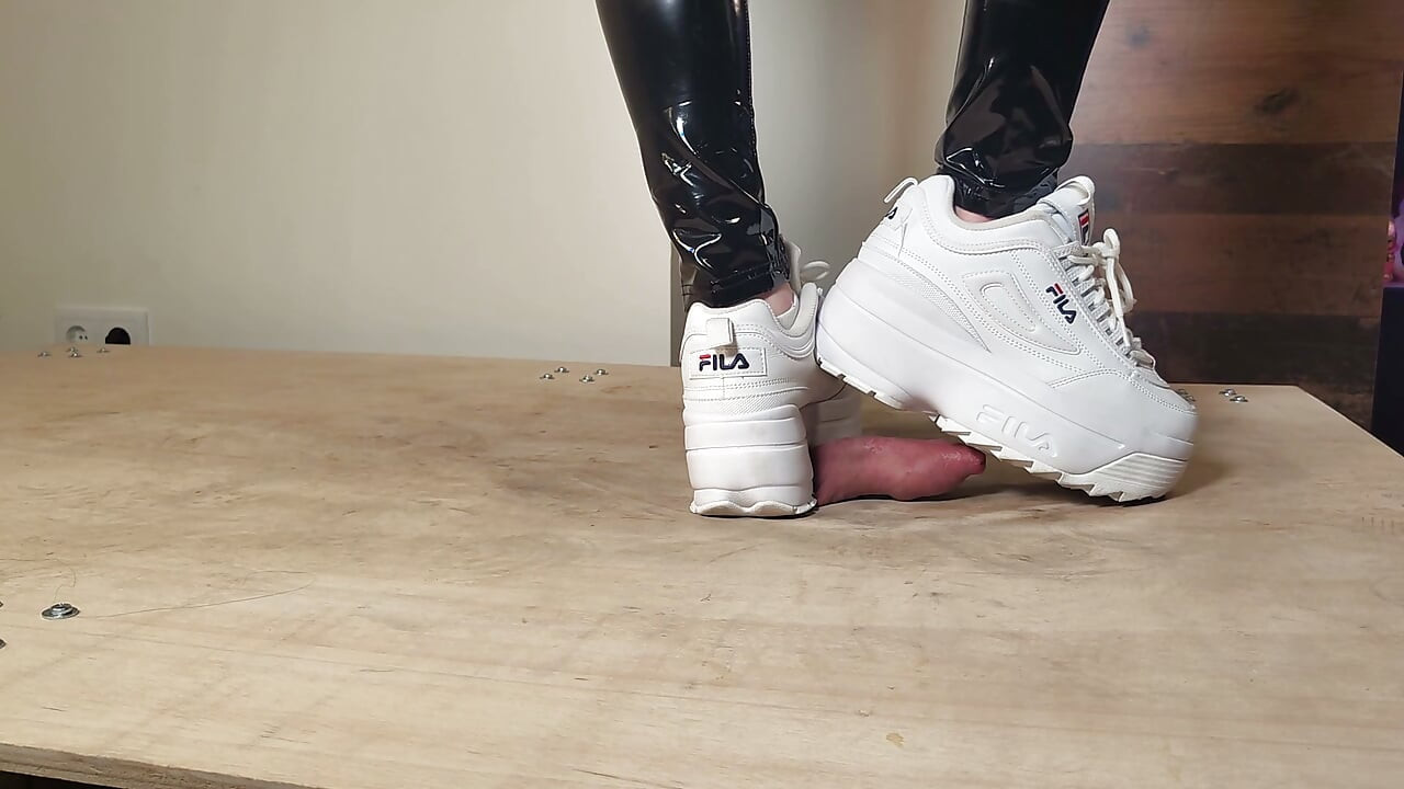 Fila Disruptor Plateau Cock Crush Full Clip - Lady Thaya