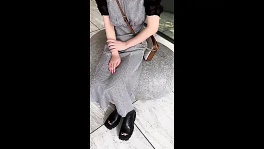 Part 1 "If you give birth healthily..." A slender wife with a strong desire to get pregnant and a strong sexual desire! Pregnancy copulation with Izumi (28), who is begging strongly!