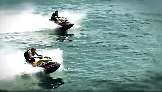 Amcığımı güneşin altında sik bebeğim!!