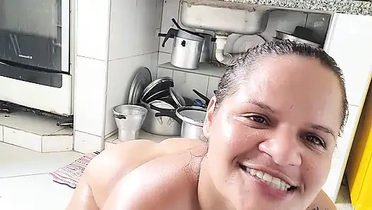 Gil için mutfakta video