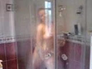 scouse bird fingering in the shower