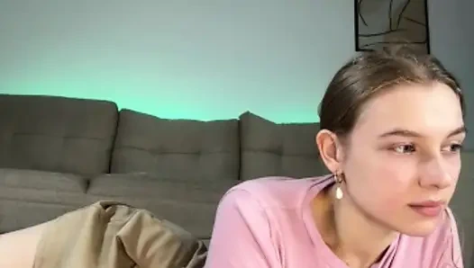 Jucielussie fingering tight pink pussy