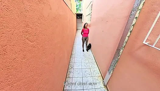Sigara içerken yakalanan öğrenci kıyafetlerini yırttı ve sikildi.