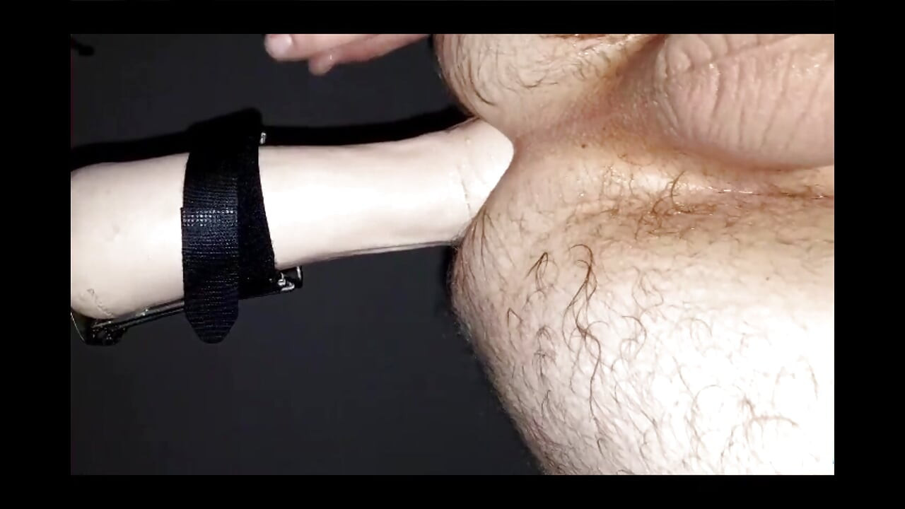Fuckingmachine Analfisting Pt.1