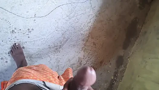 Hintli adam genç oğlan tek başına desi genç oğlanla mastürbasyon yapıyor