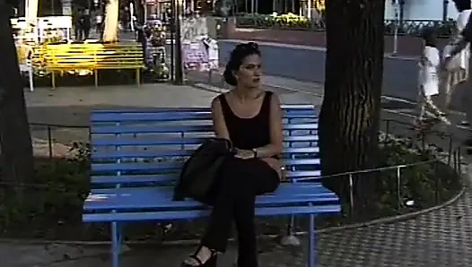 Dua video seru produksi italia bareng eva ciccone