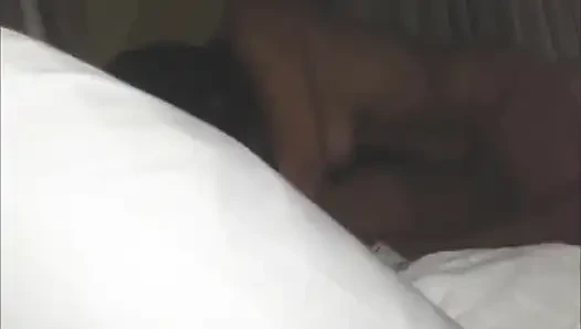 Aku membawa wanita cantik Nyonya Tomis ke hotel dan meniduri pantatnya.