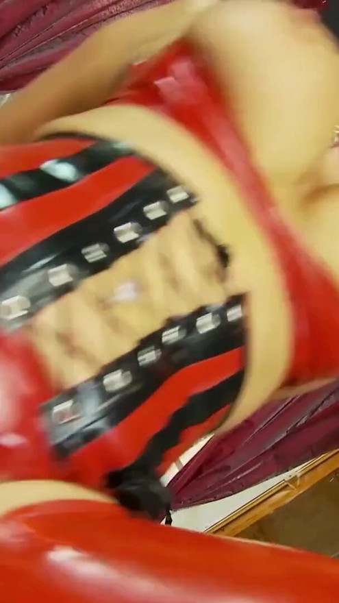 This milf loves putting on her latex outfit and high heels | Clip 2