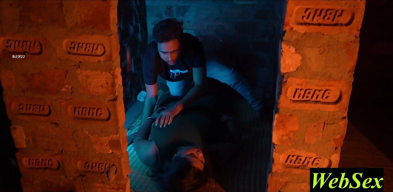 Indian Innocent girlfriend first time dating sex! No talk just feels my dick