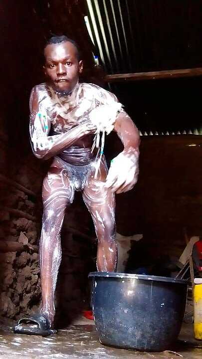 A Handsome Boy ,Bathing At A Mudhouse !Just A Cool Day With A Vybe.