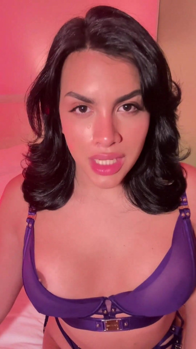 Viviana trans latina hot masturbasi hot | Klip 1