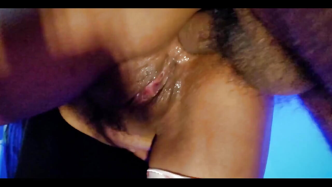 내 작은 엉덩이를 맛보고 특별 질서를 위해 문구를 연습