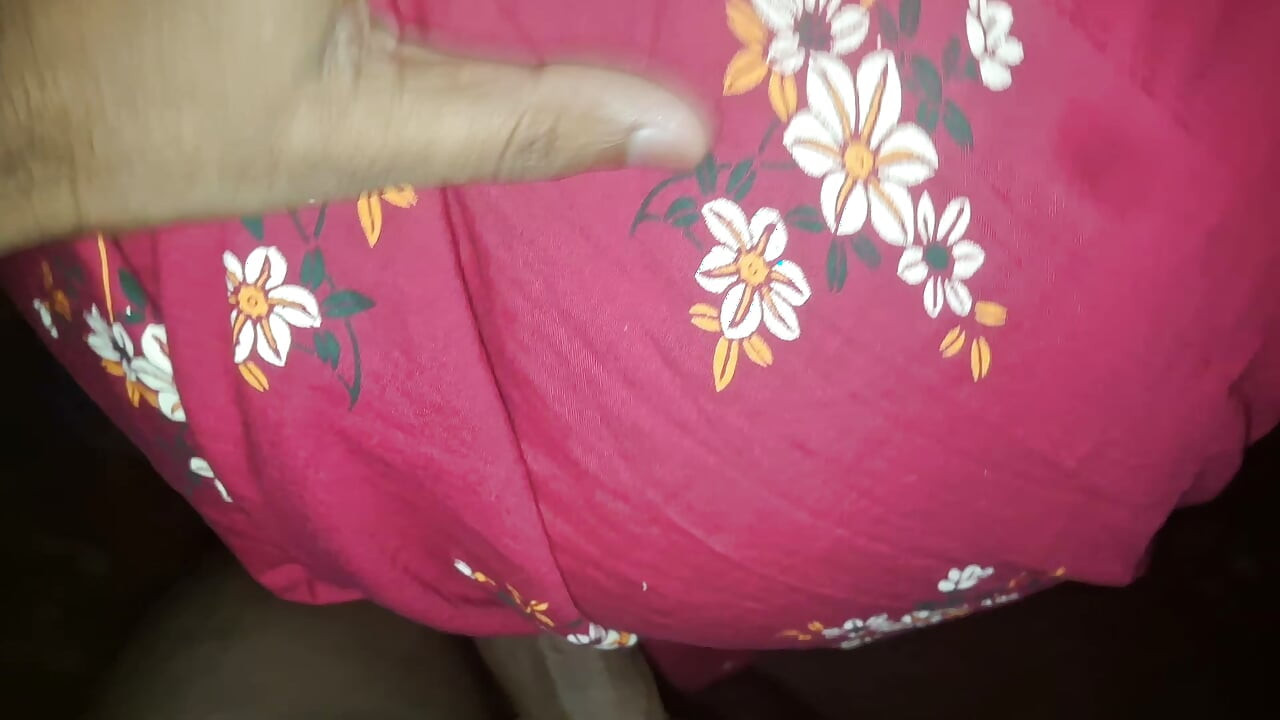 Dura buceta fodendo com cunhada, seus peitos peitudas estão pulando