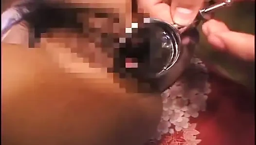 Memek berbulu cewek hot jepang ini dientot habis-habisan