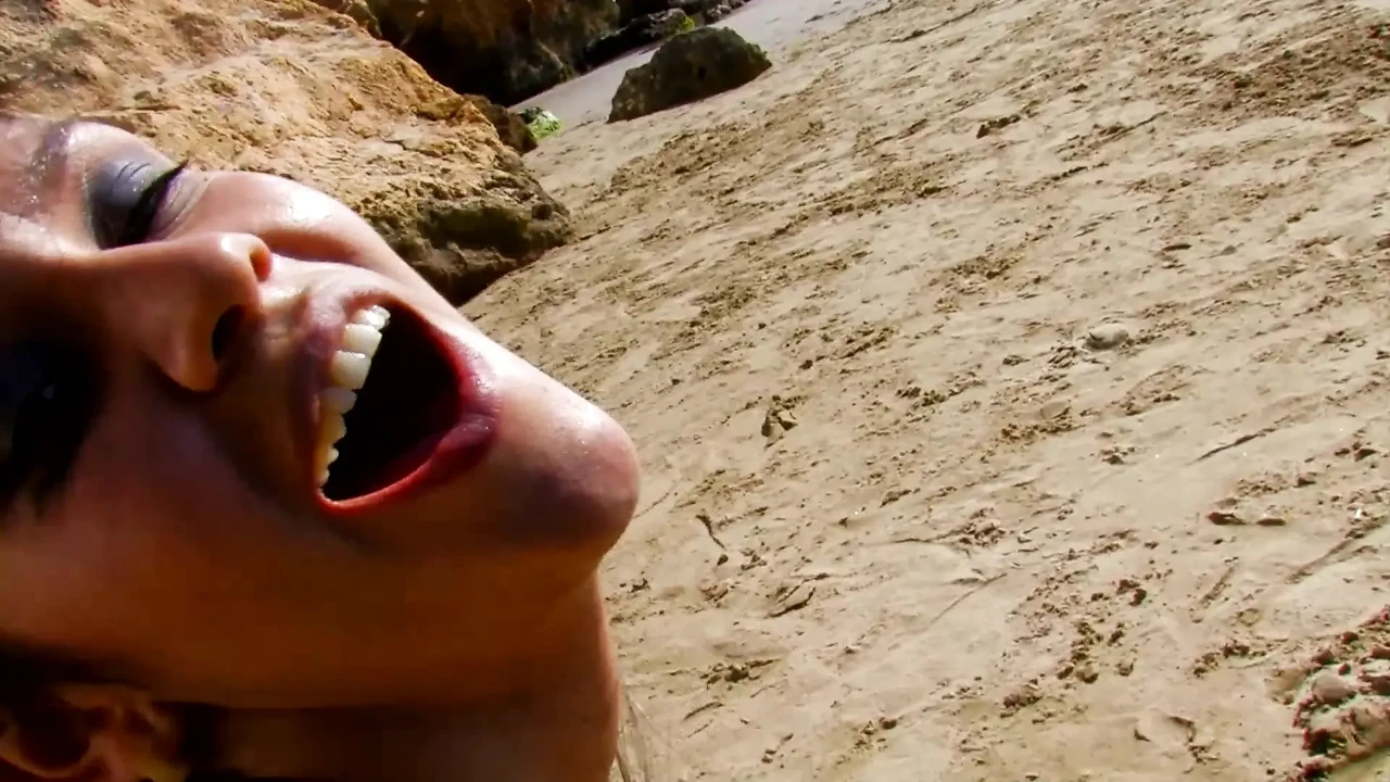 She loves to be fucked at the beach