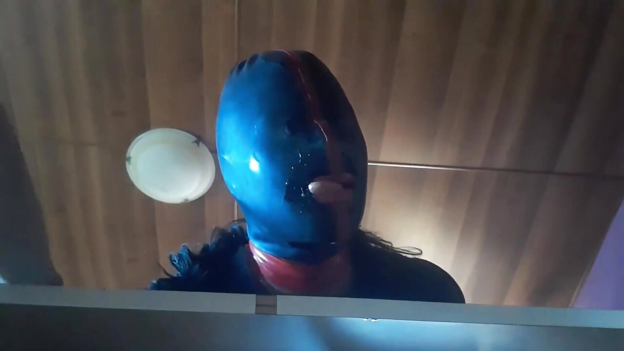 17 minutos de mamada extrema atada y garganta profunda con preñada oral masiva