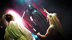Star prostitutas: o pau ataca sem camisinha - Star Wars - orgia de cosplay