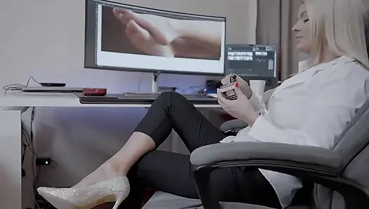 Jasmine RougeXXX - Hot Office FEET FUCK