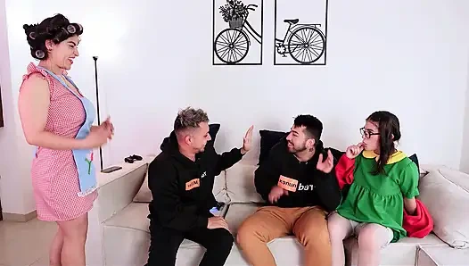 sama teman ayah tiriku di perumahan