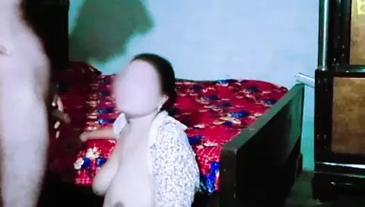Olgun ve dolgun step anne sikis turbanli evli kadin aile ici seks