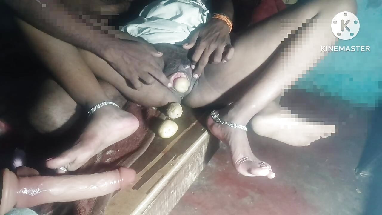 Bhabhi Ne Apni Chut Me 3 Alo Ek Saat Dale Ander Tak