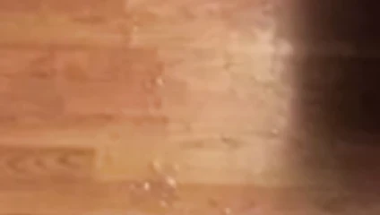 Lee başka bir büyük yük vuruyor