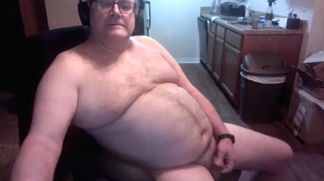Daddy strokes on cam