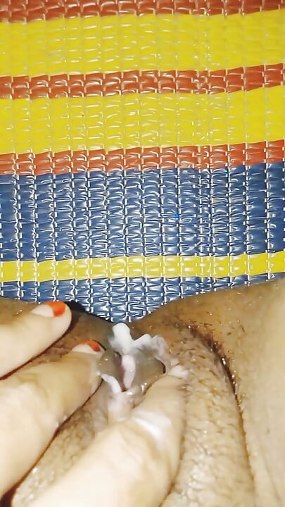 Bangladeshi insta model Sumaiya Sayeed  viral sex video