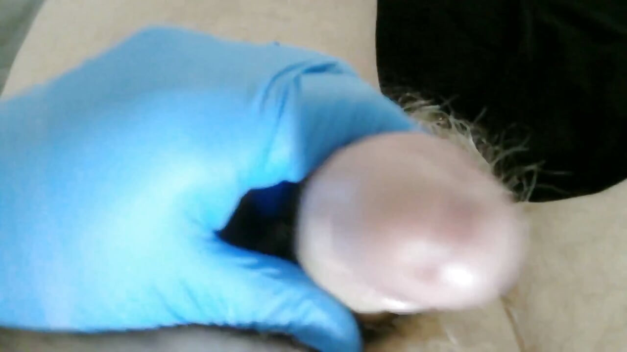 Latex Gloves and Lube Worked a Treat. Spunk, Wank, Toss, Jerk