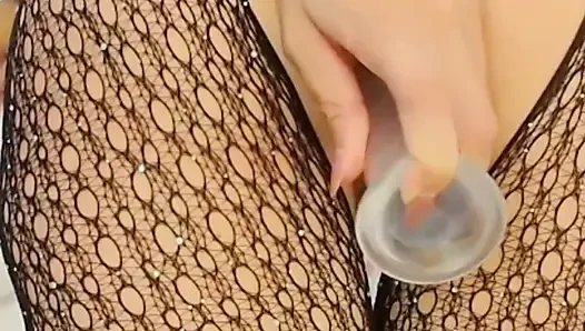Gadis kecil yang mengentot kontet ketatnya