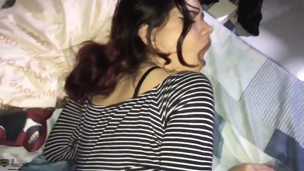 Hot and Great Wife Lets Her Huge Pussy Fucked Until It’s Full of Cum – Porn in Spanish